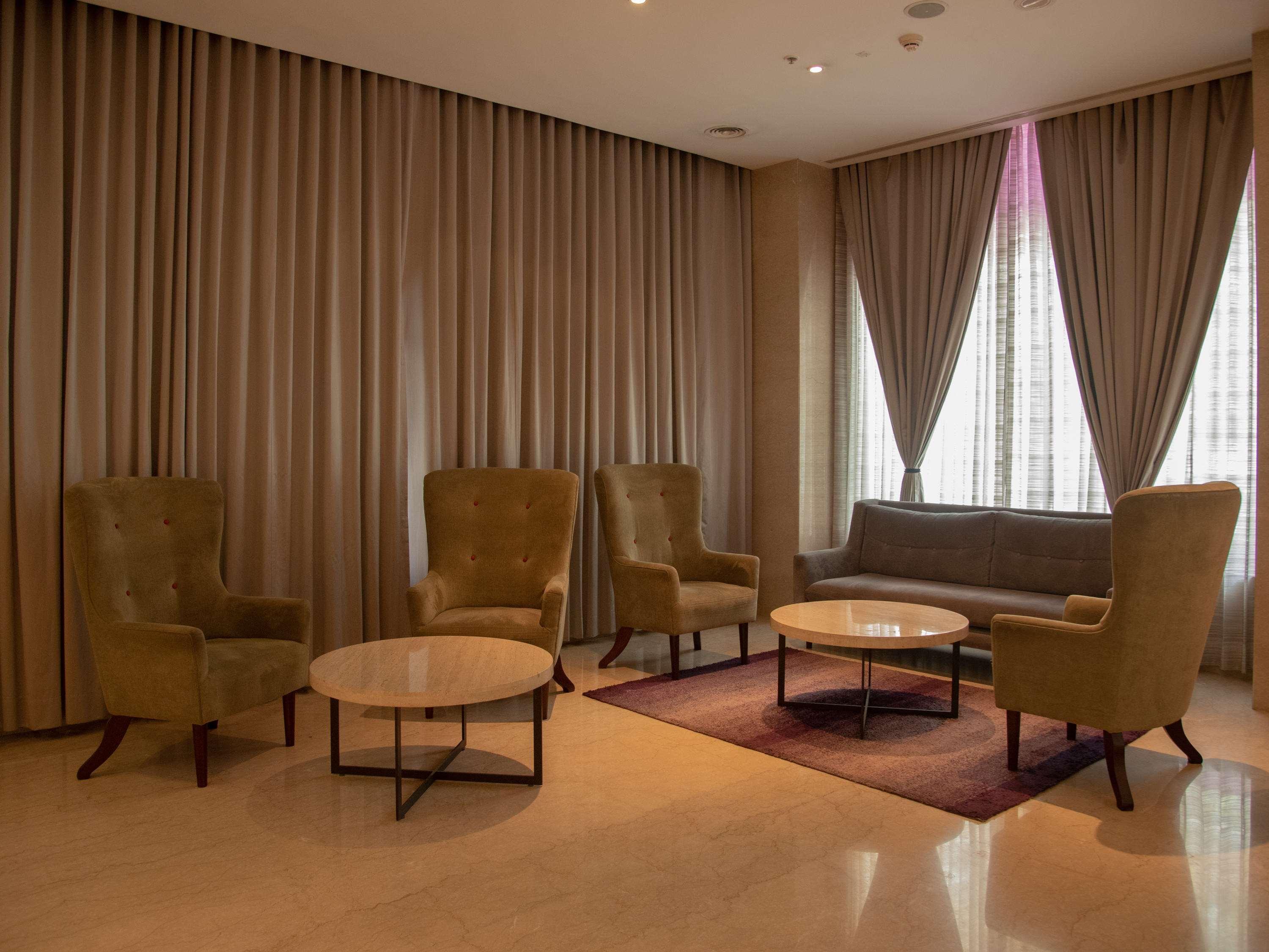 Mercure Hyderabad Kcp Banjara Hills, An Accor Hotel Exterior foto A room at the hotel