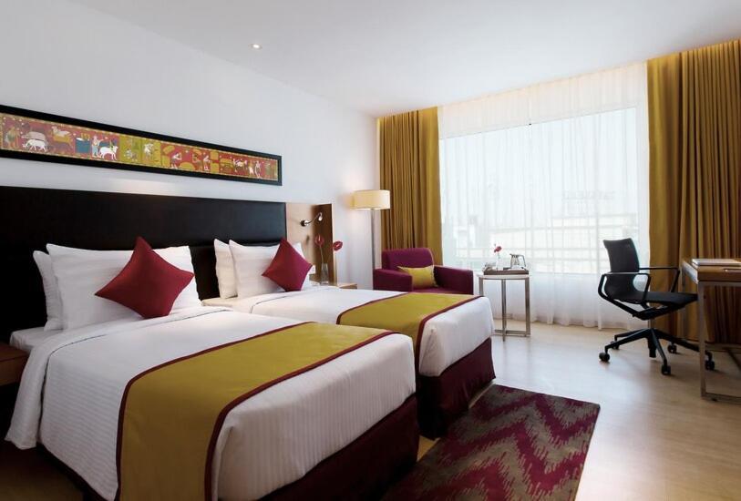Mercure Hyderabad Kcp Banjara Hills, An Accor Hotel Exterior foto
