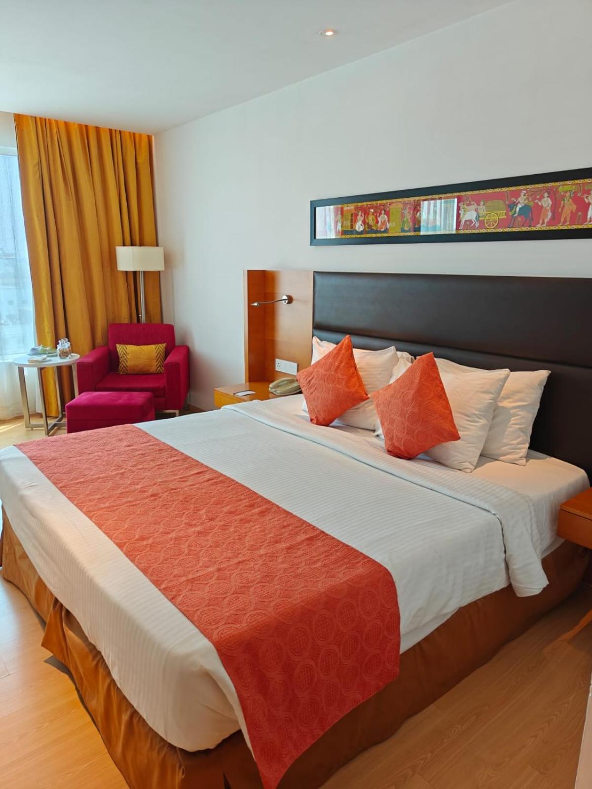 Mercure Hyderabad Kcp Banjara Hills, An Accor Hotel Exterior foto